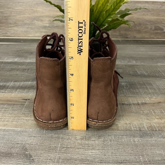 CLARKS Tamitha Key Mahogany Laced Ankle Boot Side Zipper Women’s Size 7 - Picture 10 of 16